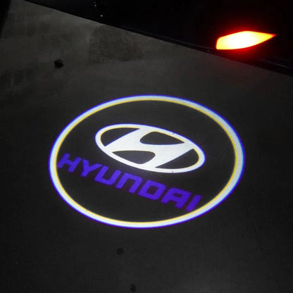 Auto Logo Projector Verlicht Je Instap Met Een Stijlvol Logo