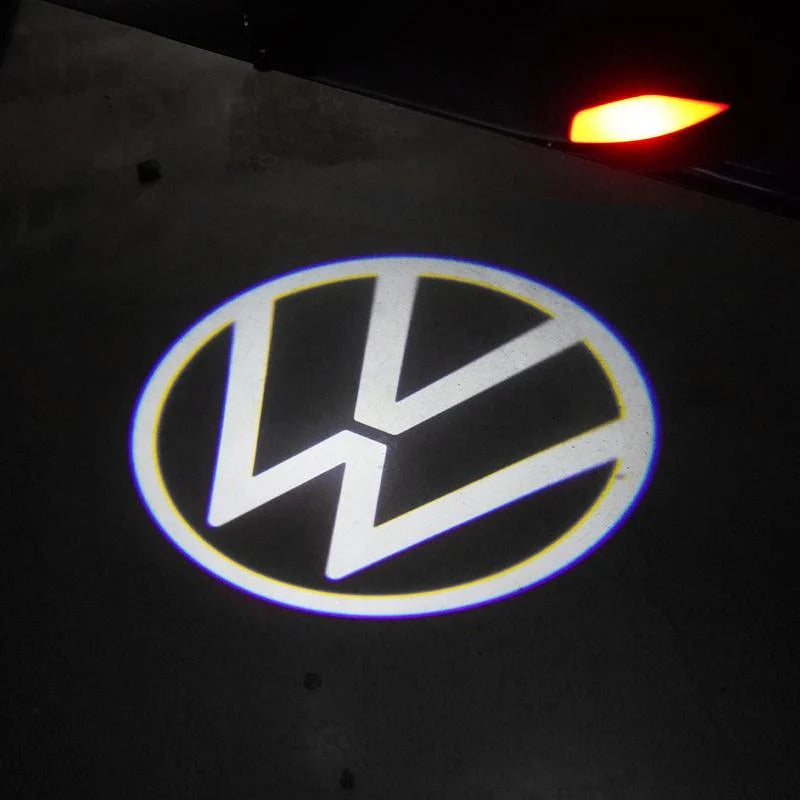 Auto Logo Projector Verlicht Je Instap Met Een Stijlvol Logo