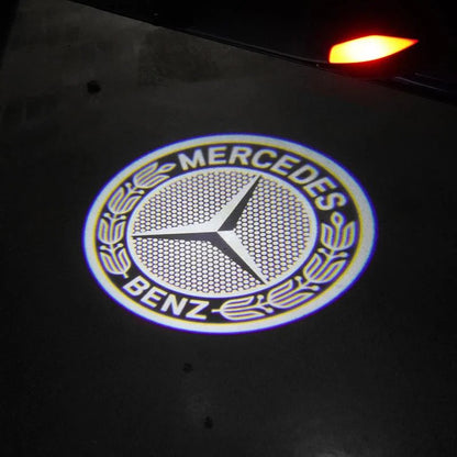 Auto Logo Projector Verlicht Je Instap Met Een Stijlvol Logo