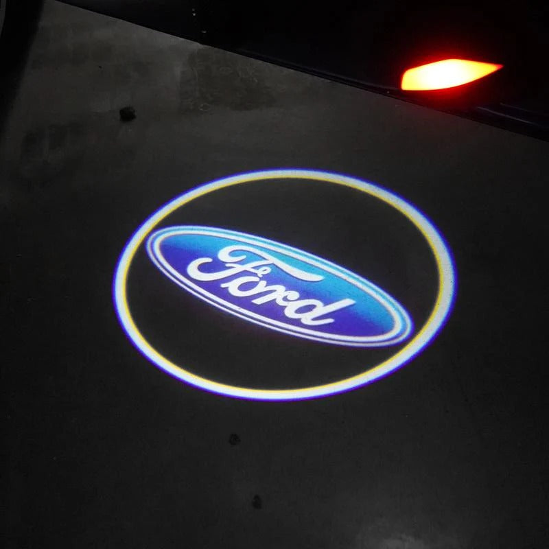 Auto Logo Projector Verlicht Je Instap Met Een Stijlvol Logo